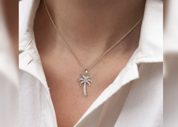 palm tree charm necklace