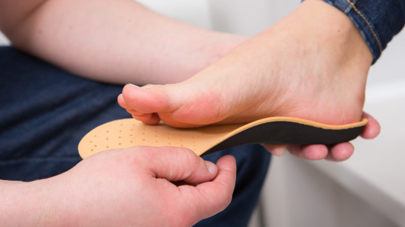 Arch Support for Flat Feet: Everything You Need to Know
